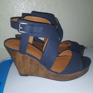 Brand new sandles NWOT